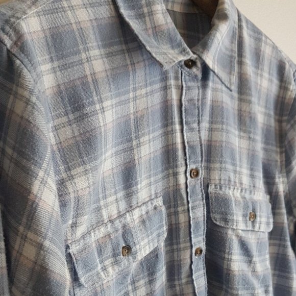 Women's Hollister Light Flannel Boyfriend Shirt - Picture 4 of 5